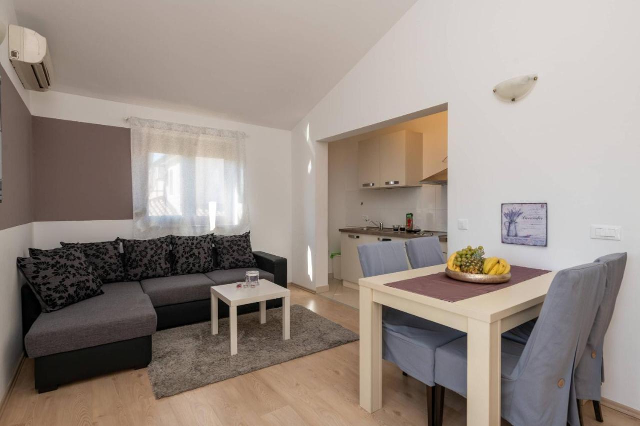 פורץ Apartmani Jana מראה חיצוני תמונה