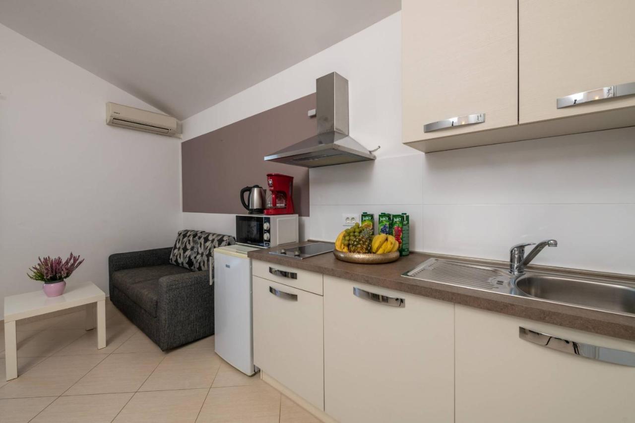 פורץ Apartmani Jana מראה חיצוני תמונה