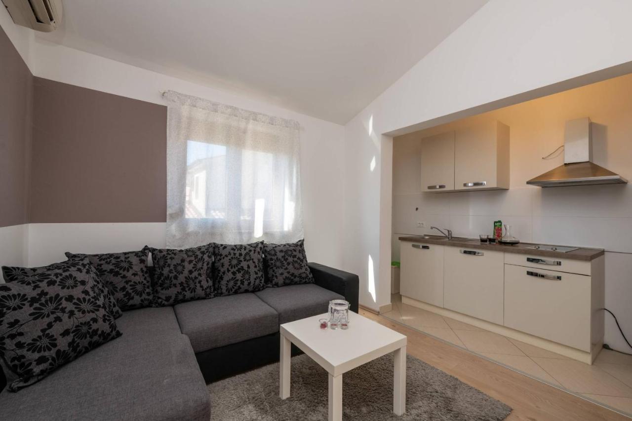 פורץ Apartmani Jana מראה חיצוני תמונה