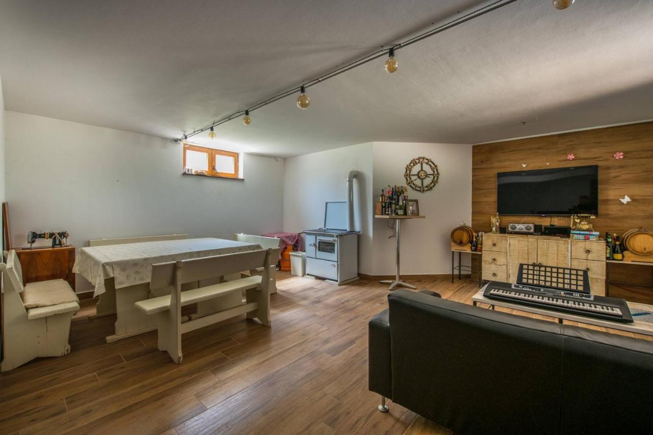 פורץ Apartmani Jana מראה חיצוני תמונה