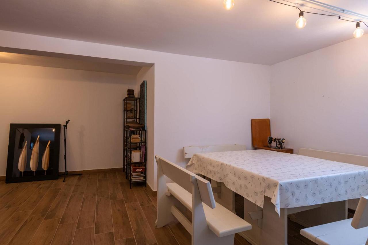 פורץ Apartmani Jana מראה חיצוני תמונה
